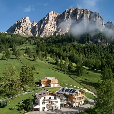 Cogolara Aparthotel